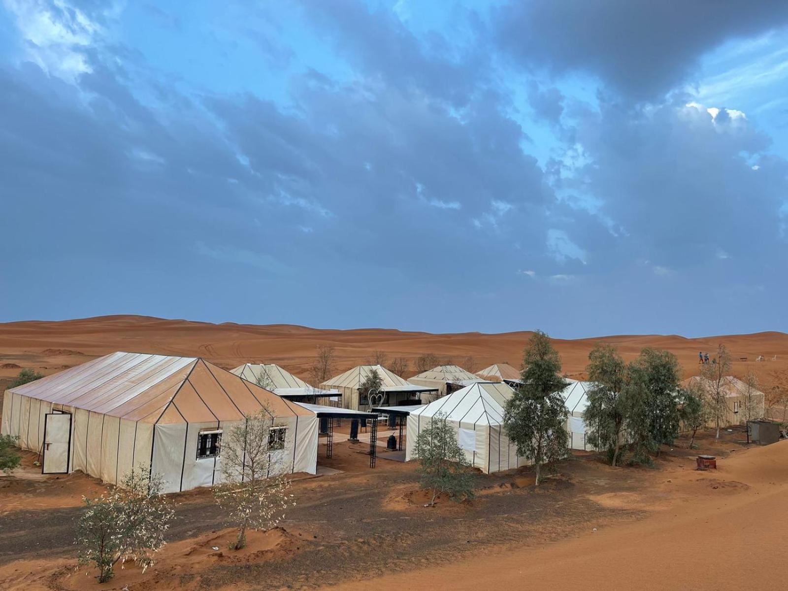 Toop Luxury Camp Hotel Merzouga Exterior photo